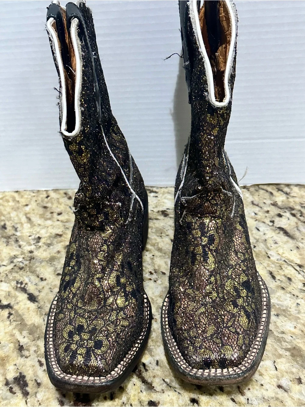 Girls Metallic Gold & Black Floral Western Boots Tanner mark size 4 mex size 21